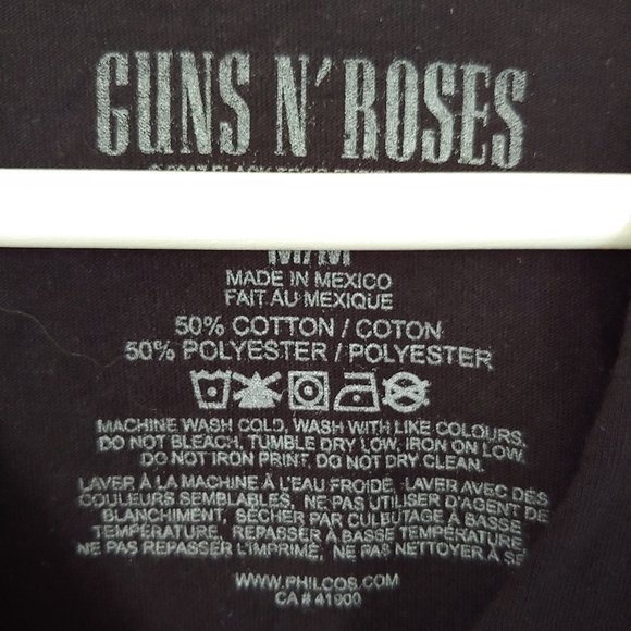 2017 Guns N' Roses Official Bullet Logo Short Sleeve T-Shirt Size Medium - Picture 12 of 13